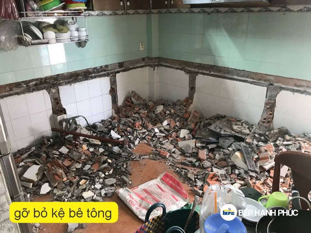 Top 5 mẫu Kệ tủ bếp kính cường lực đẹp tốt 8 Top 5 mẫu Kệ tủ bếp kính cường lực đẹp tốt